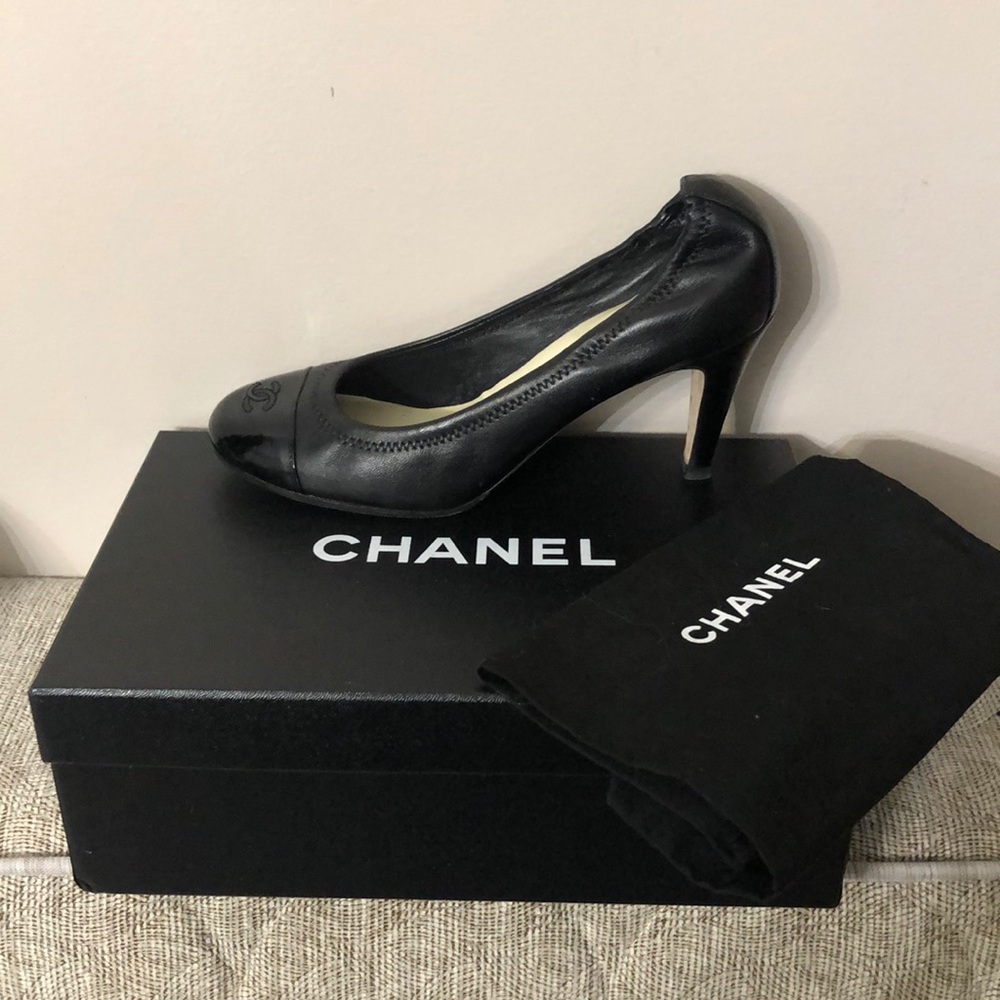 🌺🌺🌺New Chanel black pumps size 40